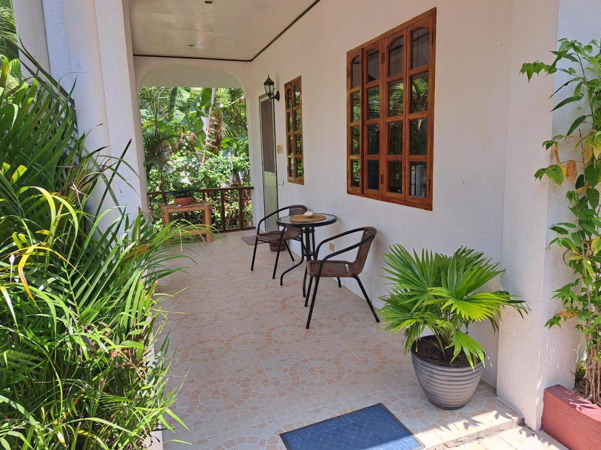Palmera Palma Private 1-Br Bungalow In โมอัลโบอัล ภายนอก รูปภาพ